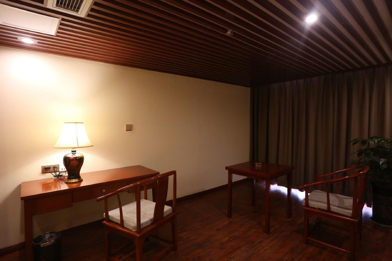 Mingshan Hotel Chengdu Exteriör bild