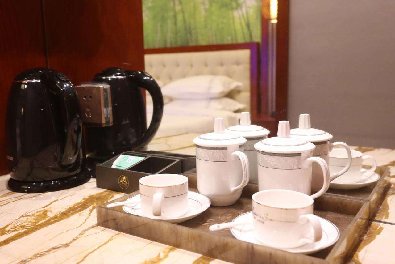 Mingshan Hotel Chengdu Exteriör bild