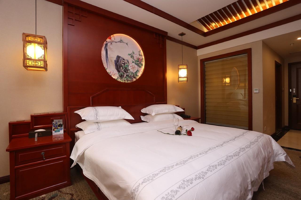 Mingshan Hotel Chengdu Exteriör bild
