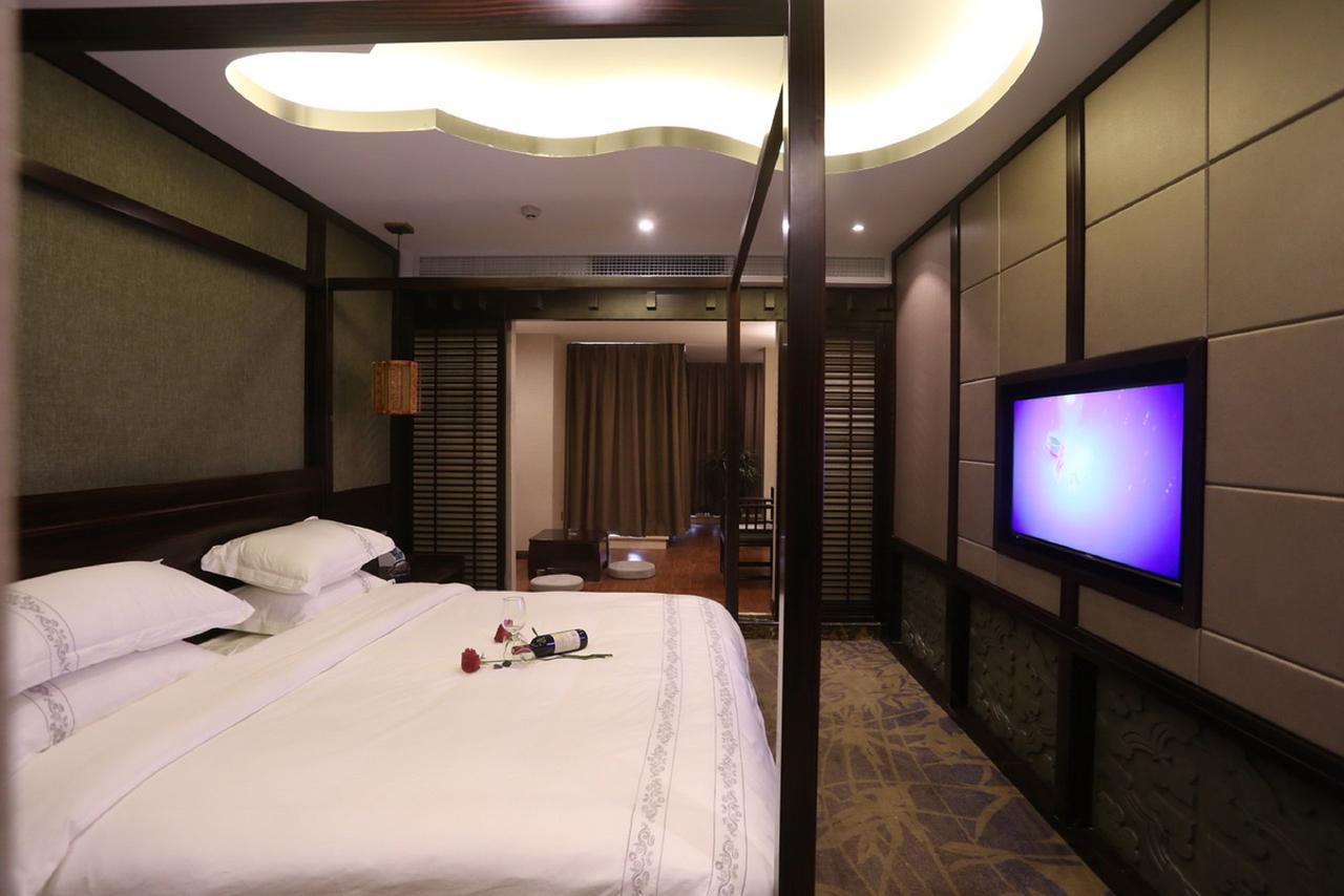 Mingshan Hotel Chengdu Exteriör bild