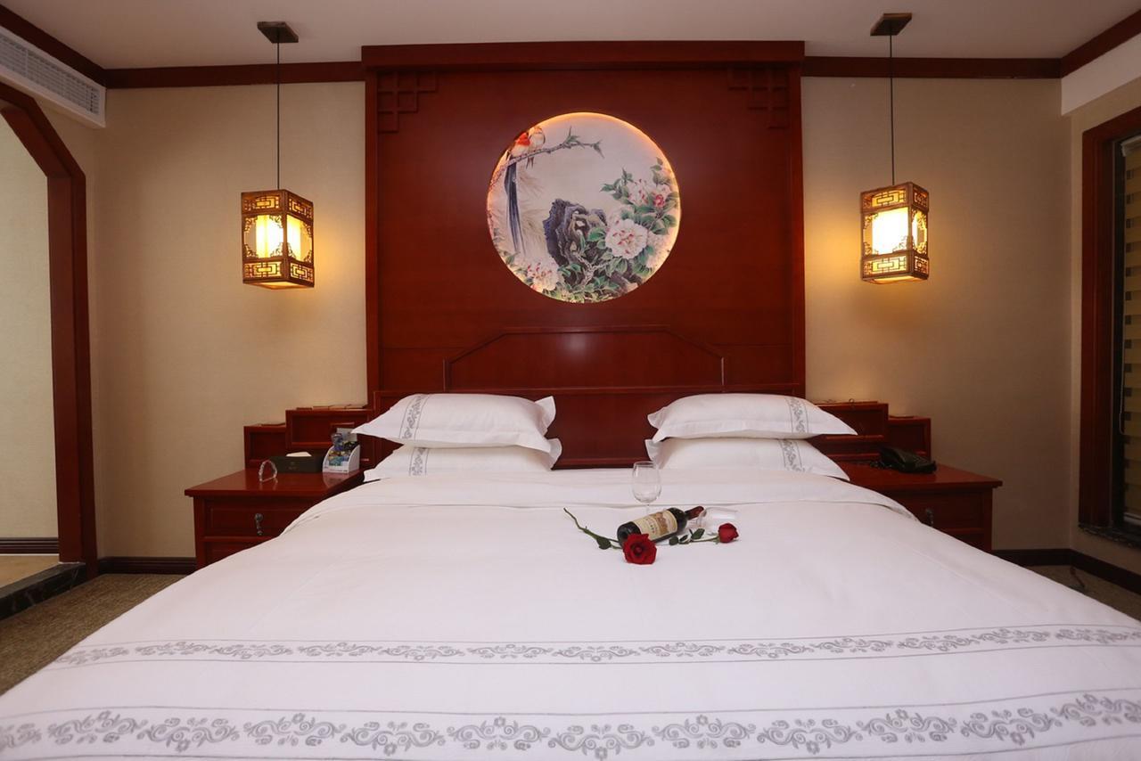 Mingshan Hotel Chengdu Exteriör bild